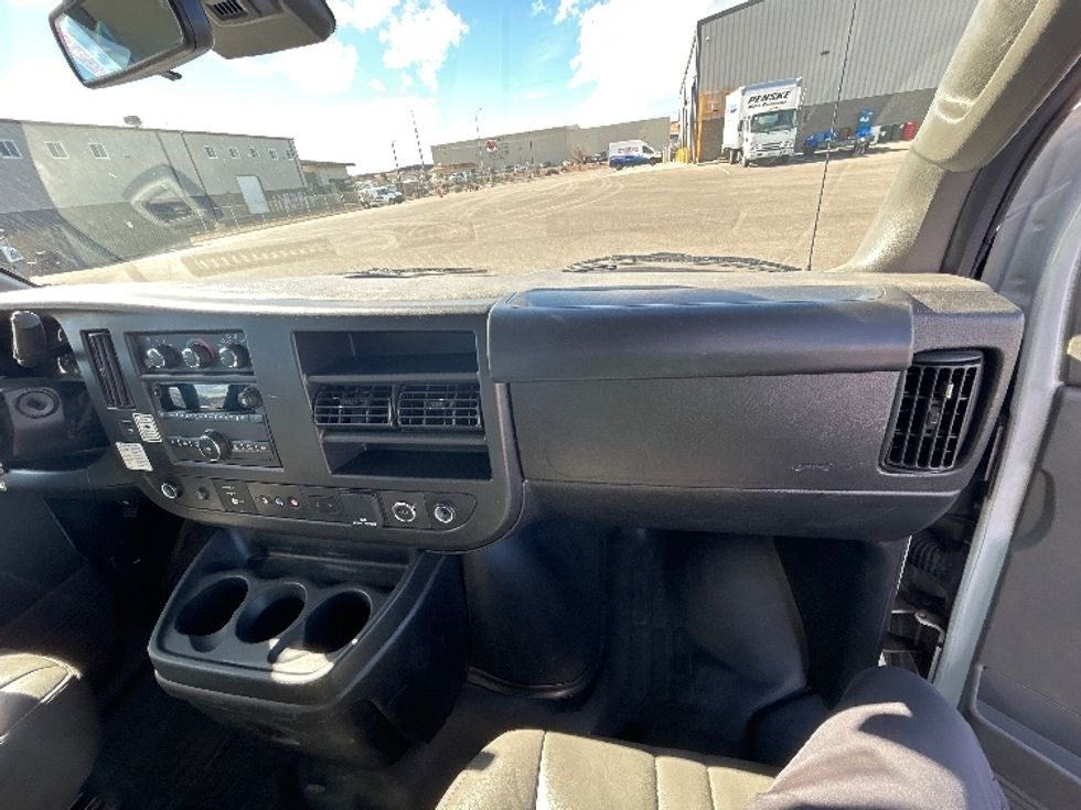 Light Duty Box Truck-Light and Medium Duty Trucks-GMC-2022-Savana G33903-Las Vegas-NV-110,472\n\t\tmiles-$ 31,750 - Image 20