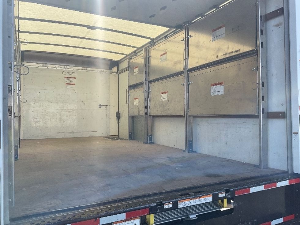 Light Duty Box Truck-Light and Medium Duty Trucks-GMC-2022-Savana G33903-Las Vegas-NV-42,622\n\t\tmiles-$ 45,500 - Image 10