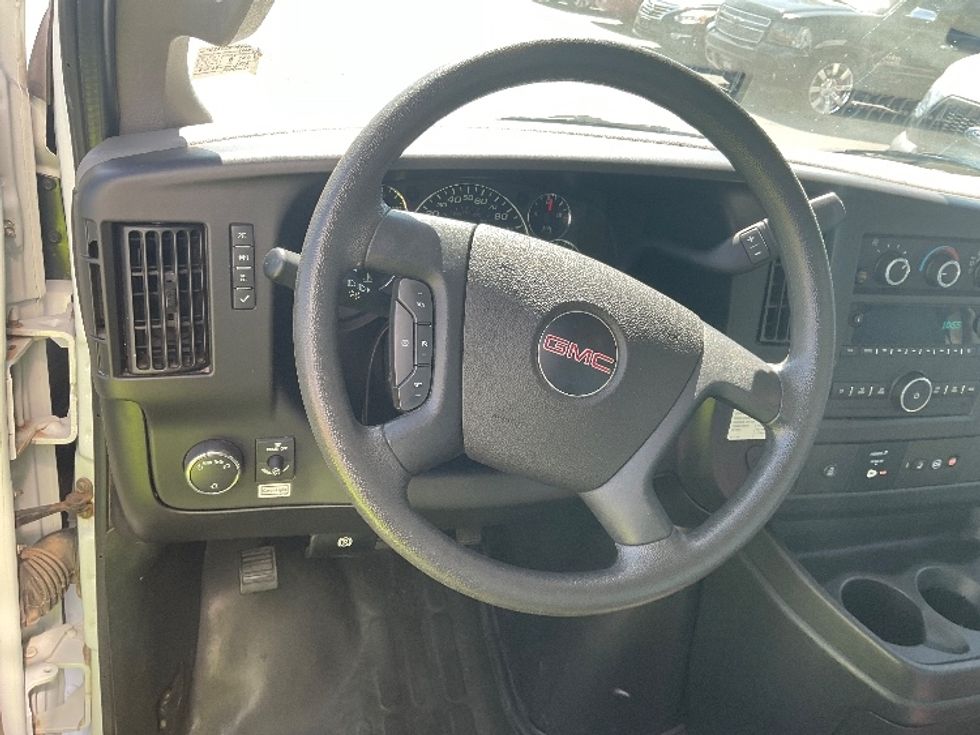 Light Duty Box Truck-Light and Medium Duty Trucks-GMC-2022-Savana G33903-Las Vegas-NV-42,622\n\t\tmiles-$ 45,500 - Image 14
