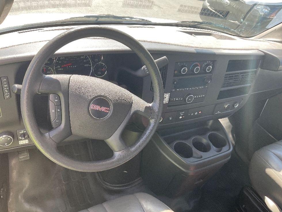 Light Duty Box Truck-Light and Medium Duty Trucks-GMC-2022-Savana G33903-Las Vegas-NV-42,622\n\t\tmiles-$ 45,500 - Image 15