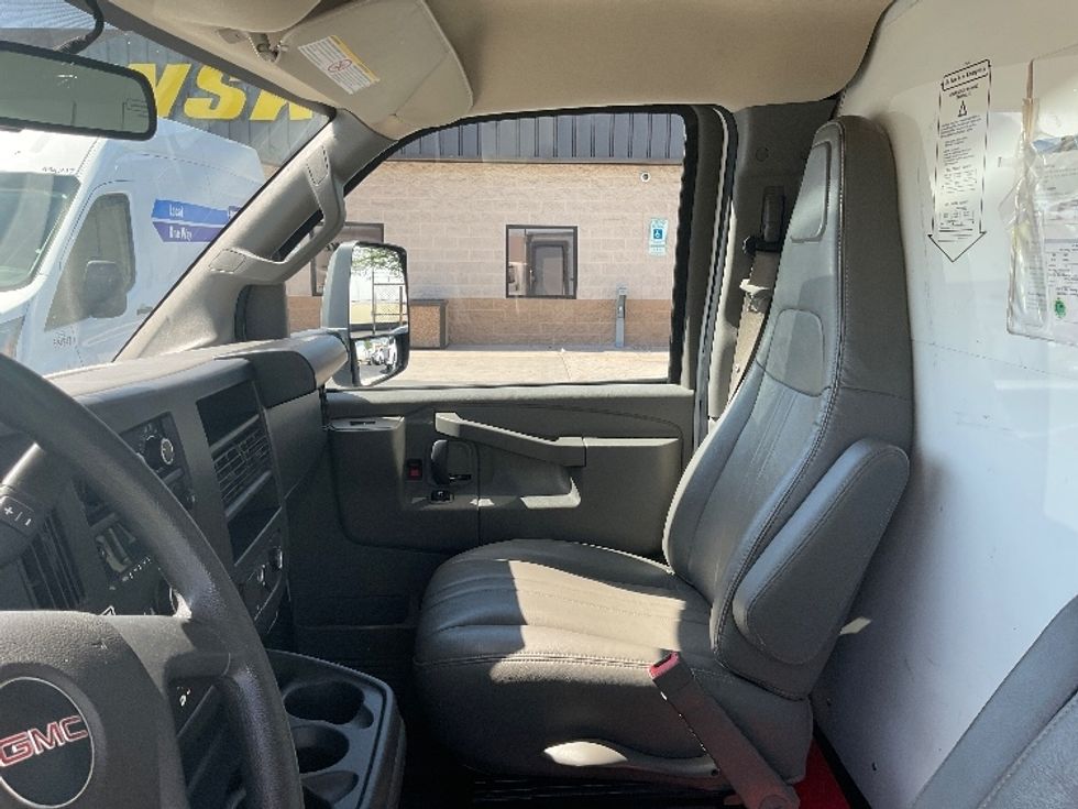 Light Duty Box Truck-Light and Medium Duty Trucks-GMC-2022-Savana G33903-Las Vegas-NV-42,622\n\t\tmiles-$ 45,500 - Image 16