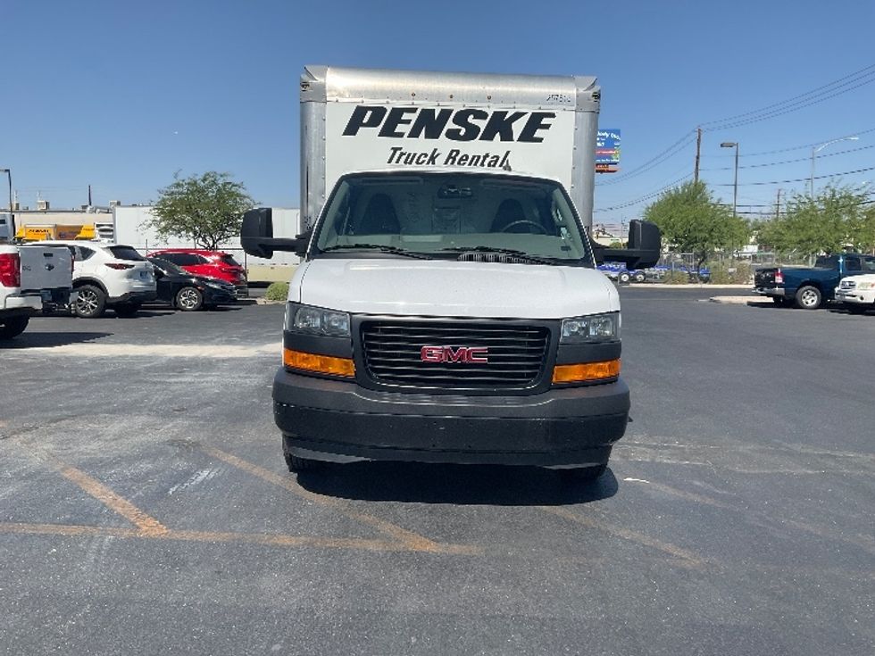 Light Duty Box Truck-Light and Medium Duty Trucks-GMC-2022-Savana G33903-Las Vegas-NV-42,622\n\t\tmiles-$ 45,500 - Image 2