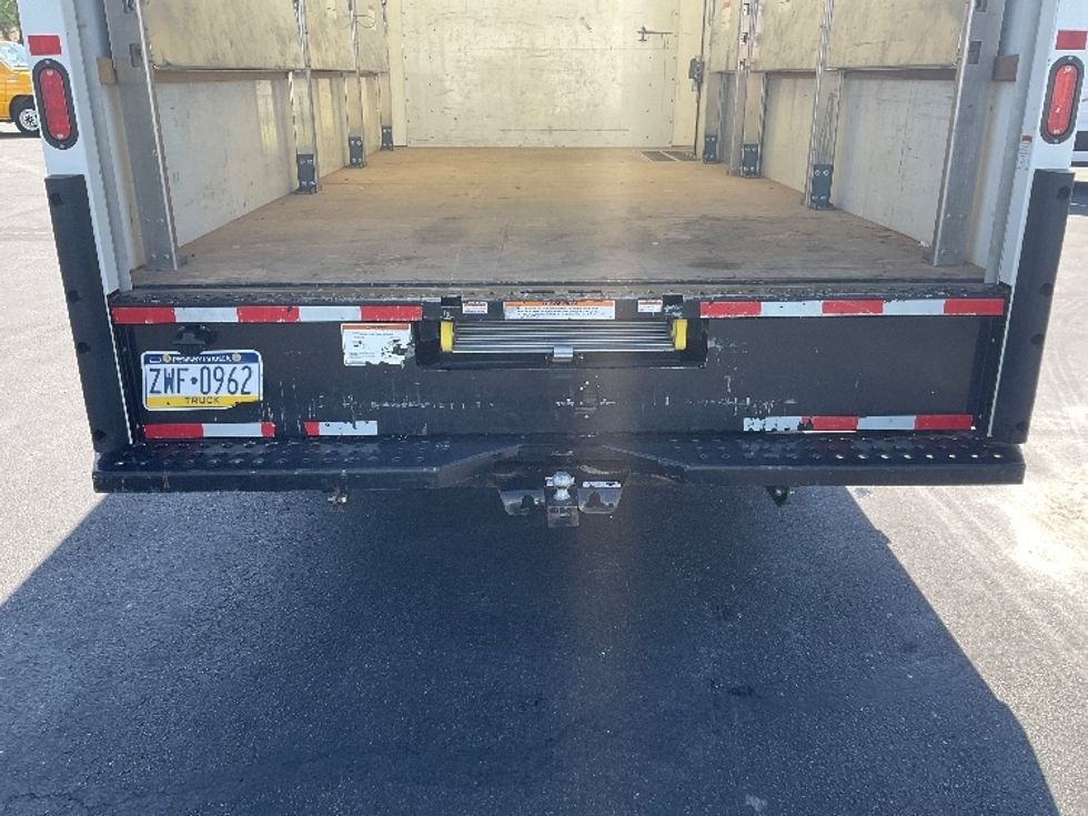 Light Duty Box Truck-Light and Medium Duty Trucks-GMC-2022-Savana G33903-Las Vegas-NV-42,622\n\t\tmiles-$ 45,500 - Image 8