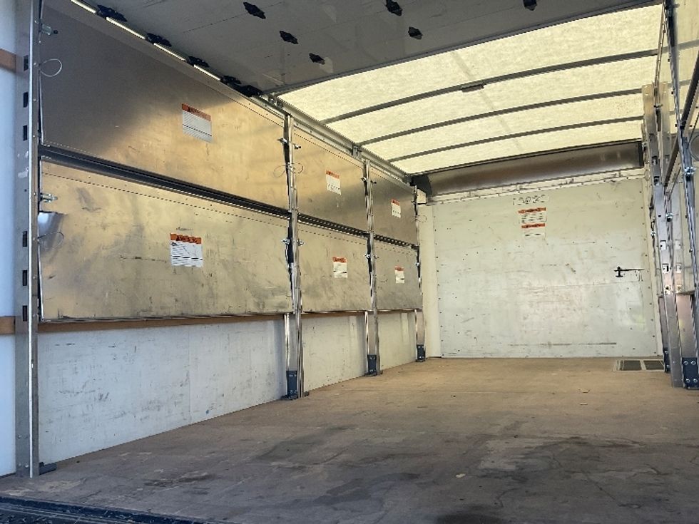 Light Duty Box Truck-Light and Medium Duty Trucks-GMC-2022-Savana G33903-Las Vegas-NV-42,622\n\t\tmiles-$ 45,500 - Image 9