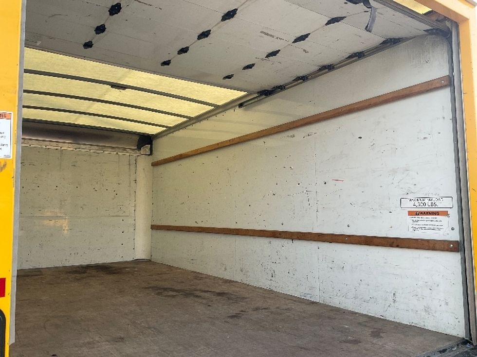 Light Duty Box Truck-Light and Medium Duty Trucks-GMC-2022-Savana G33903-Lexington-KY-96,891\n\t\tmiles-$ 28,000 - Image 11