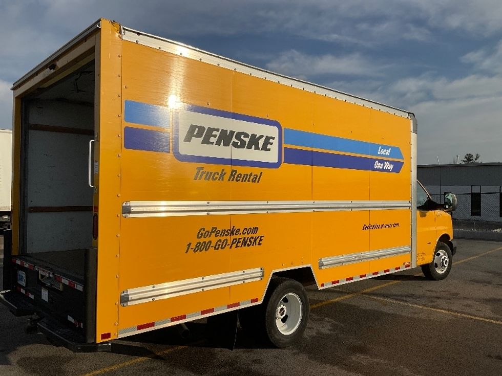 Light Duty Box Truck-Light and Medium Duty Trucks-GMC-2022-Savana G33903-Lexington-KY-96,891\n\t\tmiles-$ 28,000 - Image 12