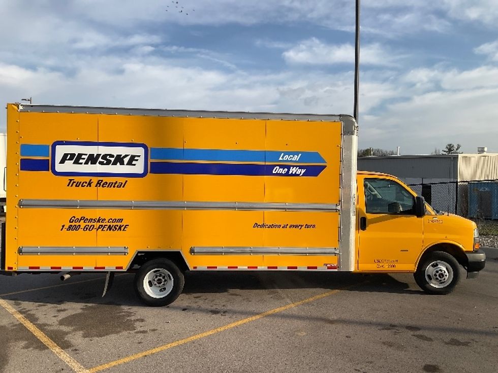 Light Duty Box Truck-Light and Medium Duty Trucks-GMC-2022-Savana G33903-Lexington-KY-96,891\n\t\tmiles-$ 28,000 - Image 14