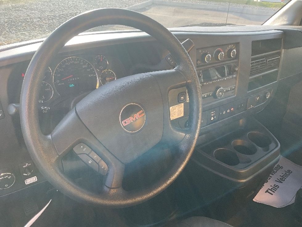 Light Duty Box Truck-Light and Medium Duty Trucks-GMC-2022-Savana G33903-Lexington-KY-96,891\n\t\tmiles-$ 28,000 - Image 17