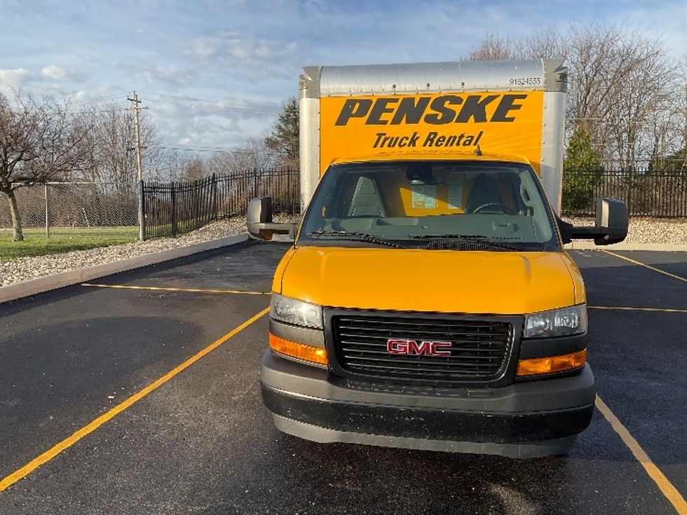 Light Duty Box Truck-Light and Medium Duty Trucks-GMC-2022-Savana G33903-Lexington-KY-96,891\n\t\tmiles-$ 28,000 - Image 2