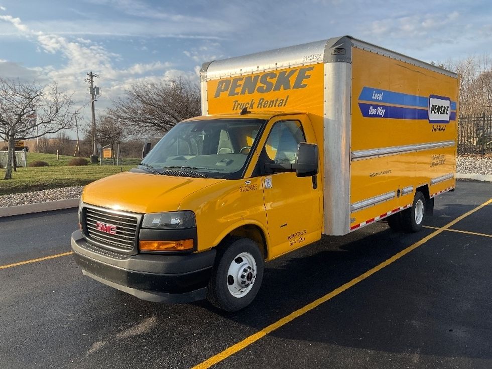 Light Duty Box Truck-Light and Medium Duty Trucks-GMC-2022-Savana G33903-Lexington-KY-96,891\n\t\tmiles-$ 28,000 - Image 3