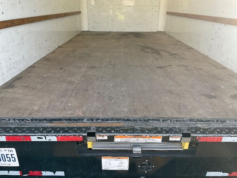 Light Duty Box Truck-Light and Medium Duty Trucks-GMC-2022-Savana G33903-Lexington-KY-96,891\n\t\tmiles-$ 28,000 - Image 9