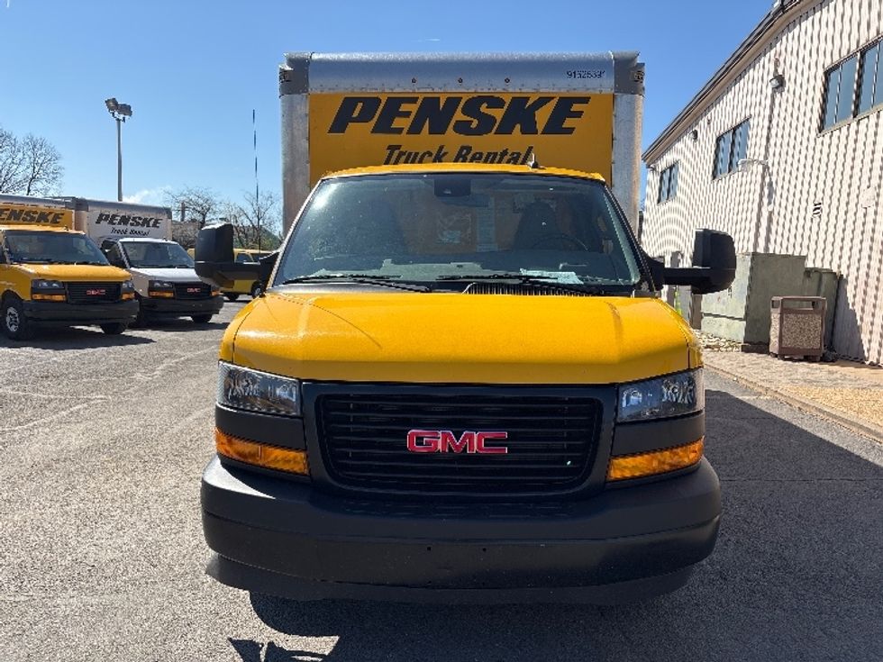 Light Duty Box Truck-Light and Medium Duty Trucks-GMC-2022-Savana G33903-Linden-NJ-76,423\n\t\tmiles-$ 30,750 - Image 2