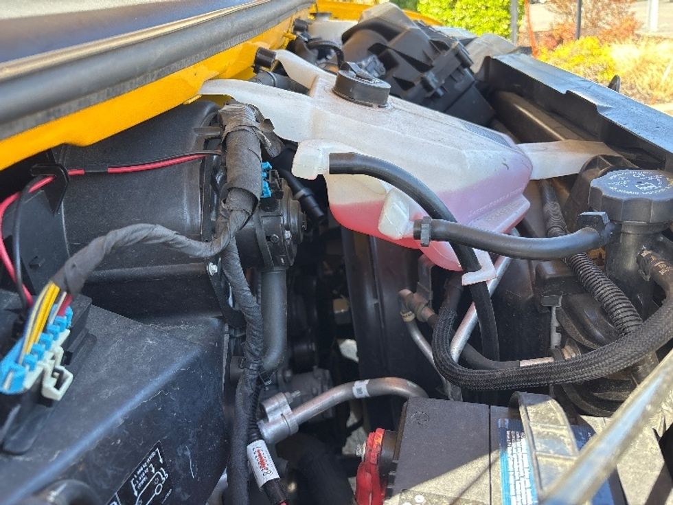 Light Duty Box Truck-Light and Medium Duty Trucks-GMC-2022-Savana G33903-Linden-NJ-76,423\n\t\tmiles-$ 30,750 - Image 23