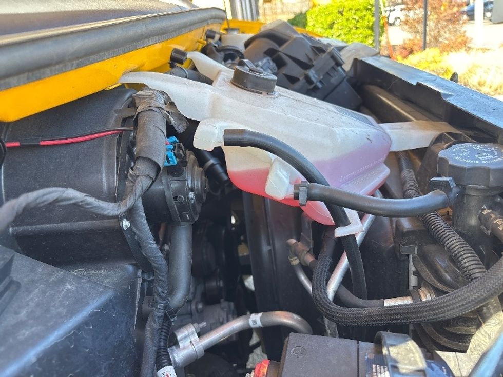 Light Duty Box Truck-Light and Medium Duty Trucks-GMC-2022-Savana G33903-Linden-NJ-76,423\n\t\tmiles-$ 30,750 - Image 24