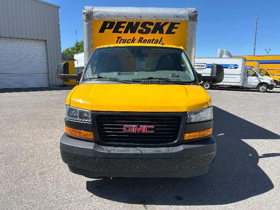 Light Duty Box Truck-Light and Medium Duty Trucks-GMC-2022-Savana G33903-Lindon-UT-103,568\n\t\tmiles-$ 26,750 - Image 2