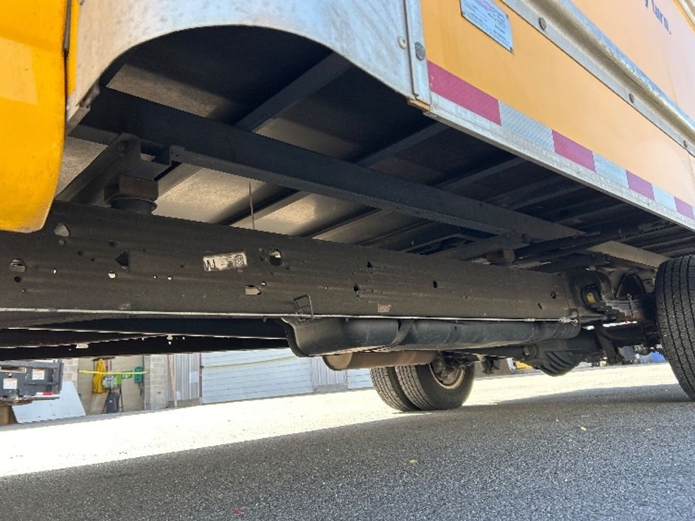 Light Duty Box Truck-Light and Medium Duty Trucks-GMC-2022-Savana G33903-Lindon-UT-103,568\n\t\tmiles-$ 26,750 - Image 5