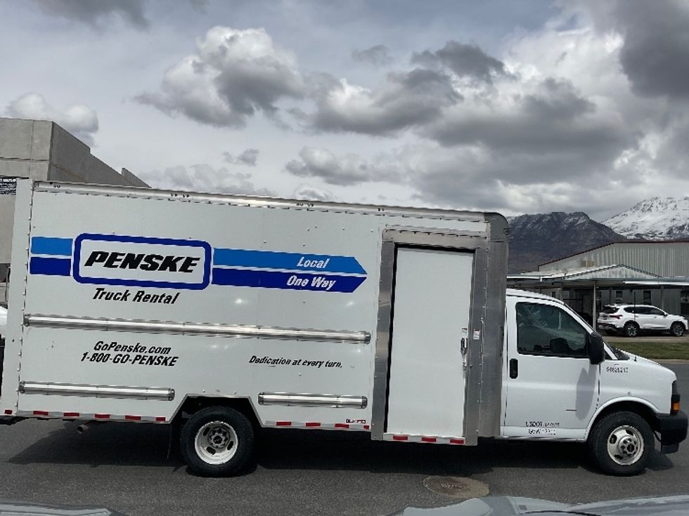 Light Duty Box Truck-Light and Medium Duty Trucks-GMC-2022-Savana G33903-Lindon-UT-24,660\n\t\tmiles-$ 48,750 - Image 13