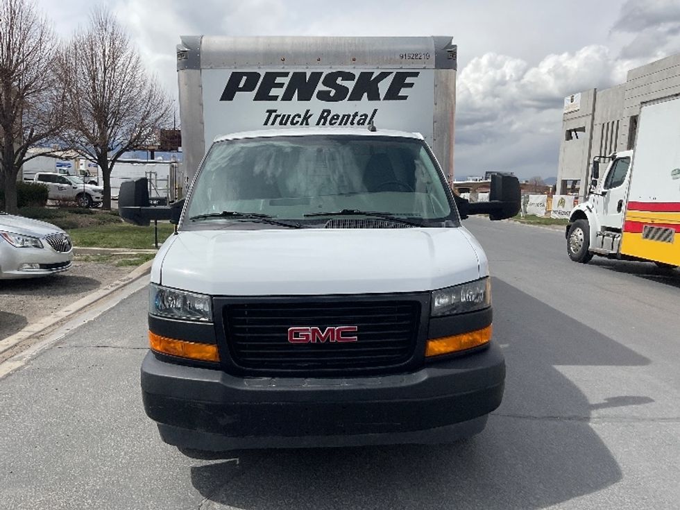 Light Duty Box Truck-Light and Medium Duty Trucks-GMC-2022-Savana G33903-Lindon-UT-24,660\n\t\tmiles-$ 48,750 - Image 2