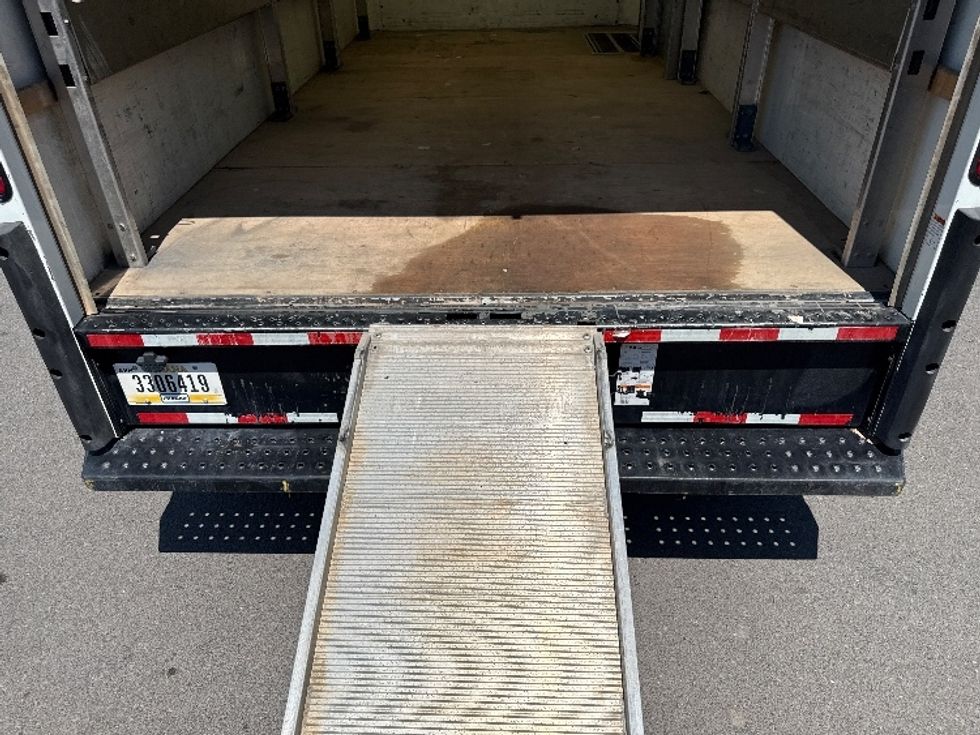 Light Duty Box Truck-Light and Medium Duty Trucks-GMC-2022-Savana G33903-Lindon-UT-73,201\n\t\tmiles-$ 37,500 - Image 10