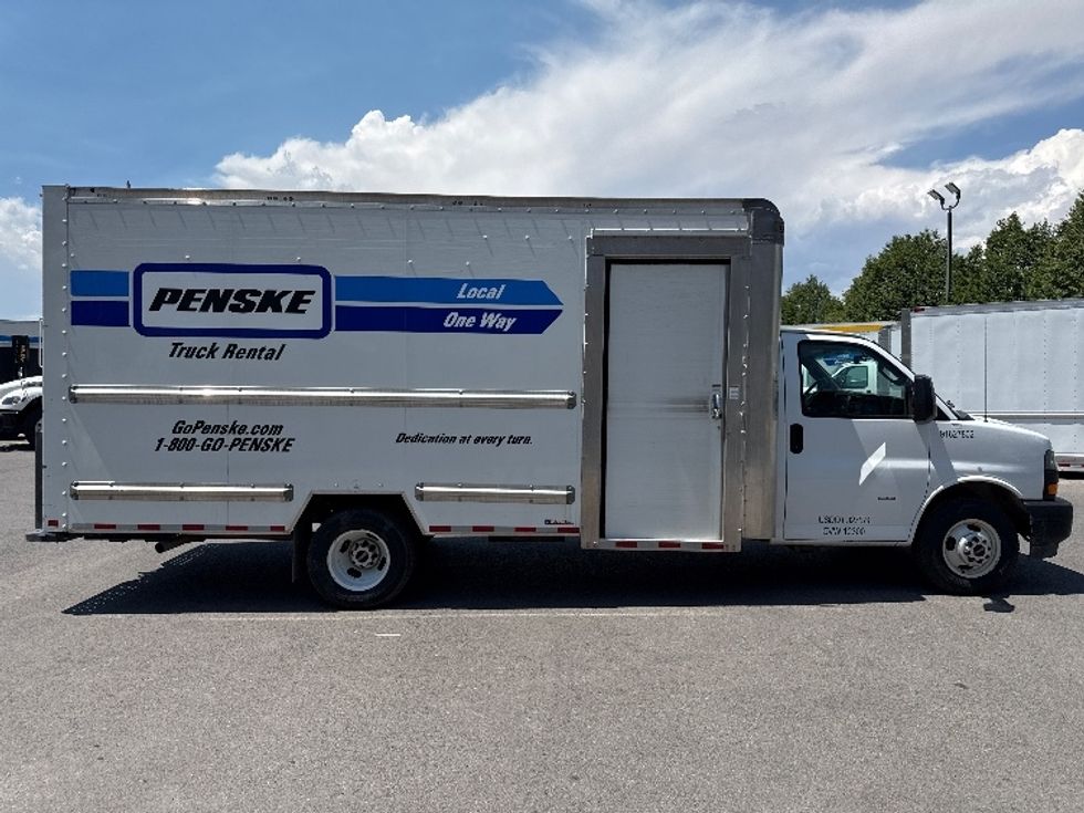 Light Duty Box Truck-Light and Medium Duty Trucks-GMC-2022-Savana G33903-Lindon-UT-73,201\n\t\tmiles-$ 37,500 - Image 15