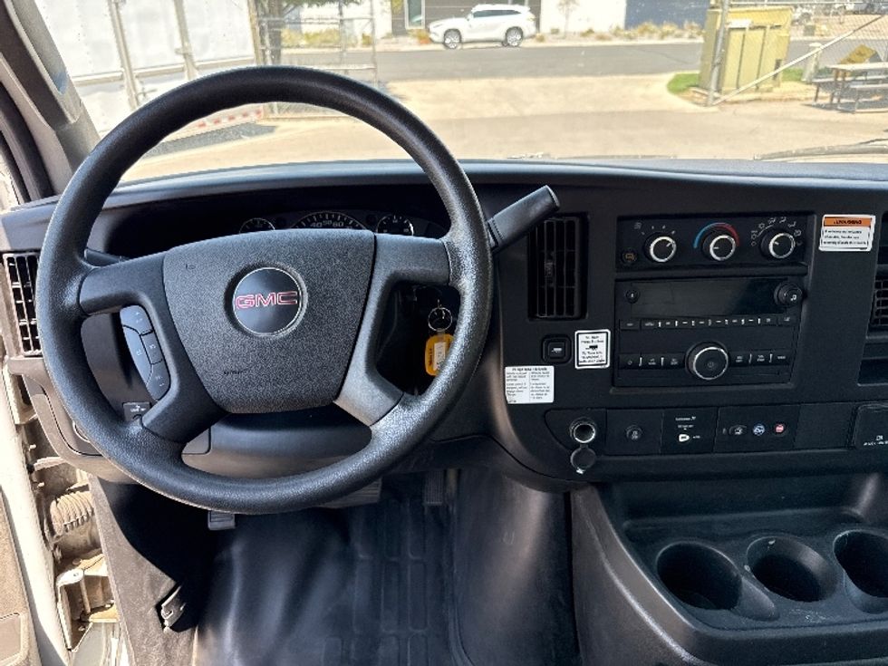 Light Duty Box Truck-Light and Medium Duty Trucks-GMC-2022-Savana G33903-Lindon-UT-73,201\n\t\tmiles-$ 37,500 - Image 18