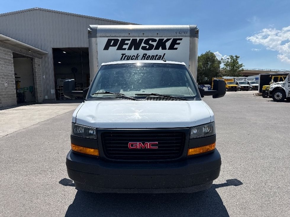 Light Duty Box Truck-Light and Medium Duty Trucks-GMC-2022-Savana G33903-Lindon-UT-73,201\n\t\tmiles-$ 37,500 - Image 2
