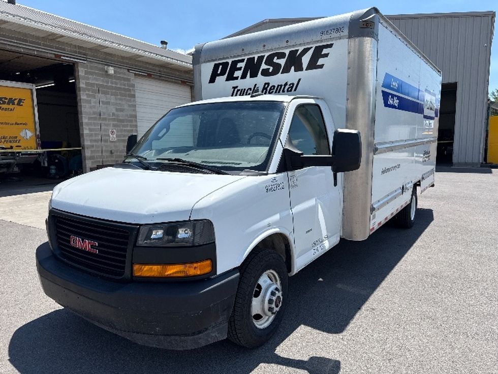 Light Duty Box Truck-Light and Medium Duty Trucks-GMC-2022-Savana G33903-Lindon-UT-73,201\n\t\tmiles-$ 37,500 - Image 3