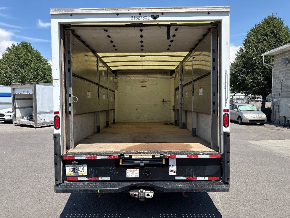 Light Duty Box Truck-Light and Medium Duty Trucks-GMC-2022-Savana G33903-Lindon-UT-73,201\n\t\tmiles-$ 37,500 - Image 8