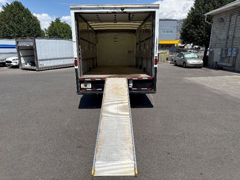 Light Duty Box Truck-Light and Medium Duty Trucks-GMC-2022-Savana G33903-Lindon-UT-73,201\n\t\tmiles-$ 37,500 - Image 9