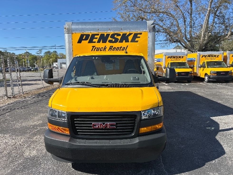 Light Duty Box Truck-Light and Medium Duty Trucks-GMC-2022-Savana G33903-Lithia Springs-GA-129,176\n\t\tmiles-$ 24,750 - Image 2