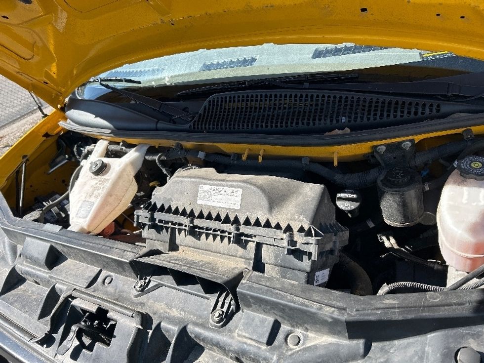 Light Duty Box Truck-Light and Medium Duty Trucks-GMC-2022-Savana G33903-Lithia Springs-GA-129,176\n\t\tmiles-$ 24,750 - Image 24