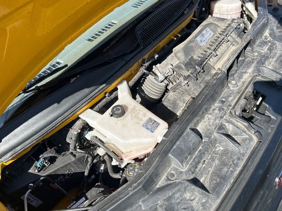 Light Duty Box Truck-Light and Medium Duty Trucks-GMC-2022-Savana G33903-Lithia Springs-GA-129,176\n\t\tmiles-$ 24,750 - Image 23