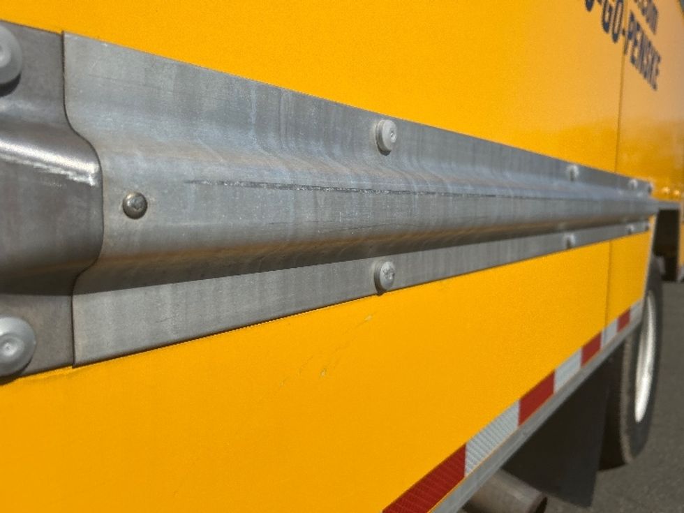 Light Duty Box Truck-Light and Medium Duty Trucks-GMC-2022-Savana G33903-Little Rock-AR-104,761\n\t\tmiles-$ 29,000 - Image 28