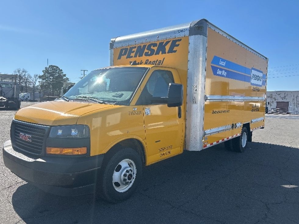 Light Duty Box Truck-Light and Medium Duty Trucks-GMC-2022-Savana G33903-Little Rock-AR-104,761\n\t\tmiles-$ 29,000 - Image 3