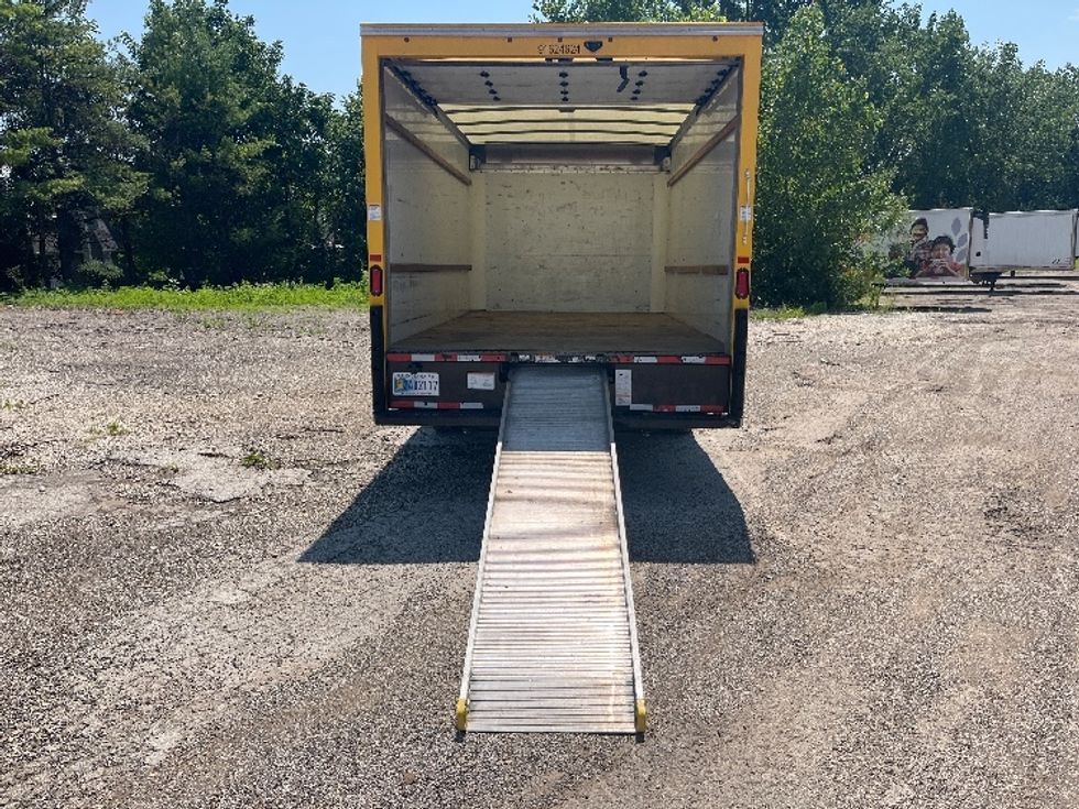 Light Duty Box Truck-Light and Medium Duty Trucks-GMC-2022-Savana G33903-Little Rock-AR-104,761\n\t\tmiles-$ 29,000 - Image 9