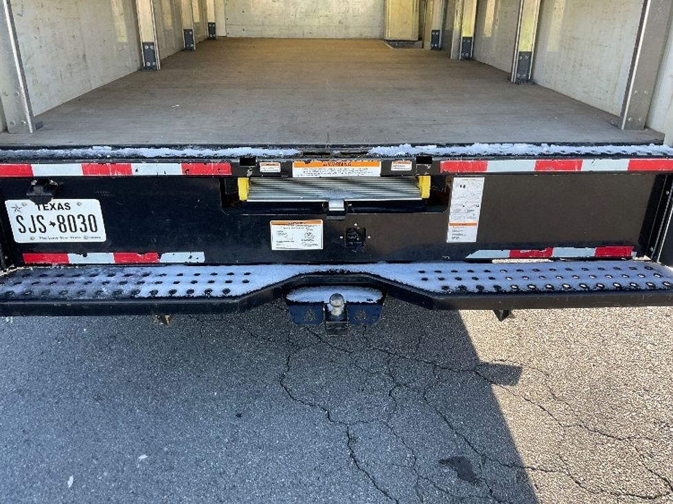 Light Duty Box Truck-Light and Medium Duty Trucks-GMC-2022-Savana G33903-Little Rock-AR-57,344\n\t\tmiles-$ 42,000 - Image 9