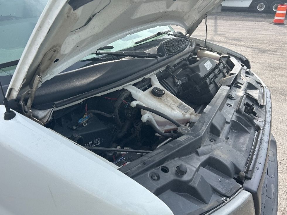 Light Duty Box Truck-Light and Medium Duty Trucks-GMC-2022-Savana G33903-Liverpool-NY-104,021\n\t\tmiles-$ 31,750 - Image 20