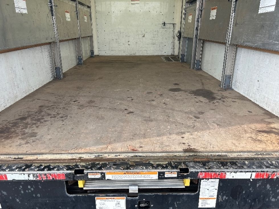 Light Duty Box Truck-Light and Medium Duty Trucks-GMC-2022-Savana G33903-Liverpool-NY-104,021\n\t\tmiles-$ 31,750 - Image 8