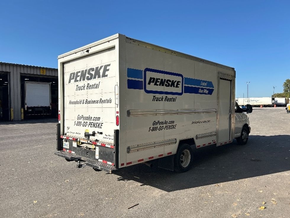 Light Duty Box Truck-Light and Medium Duty Trucks-GMC-2022-Savana G33903-Liverpool-NY-40,726\n\t\tmiles-$ 39,000 - Image 13