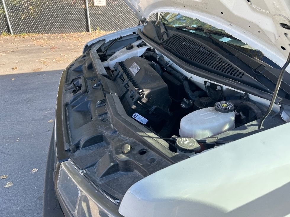 Light Duty Box Truck-Light and Medium Duty Trucks-GMC-2022-Savana G33903-Liverpool-NY-40,726\n\t\tmiles-$ 39,000 - Image 24