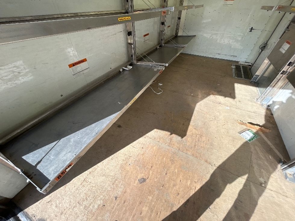 Light Duty Box Truck-Light and Medium Duty Trucks-GMC-2022-Savana G33903-Liverpool-NY-40,726\n\t\tmiles-$ 39,000 - Image 26