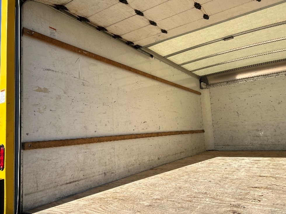 Light Duty Box Truck-Light and Medium Duty Trucks-GMC-2022-Savana G33903-Londonderry-NH-103,969\n\t\tmiles-$ 26,250 - Image 10