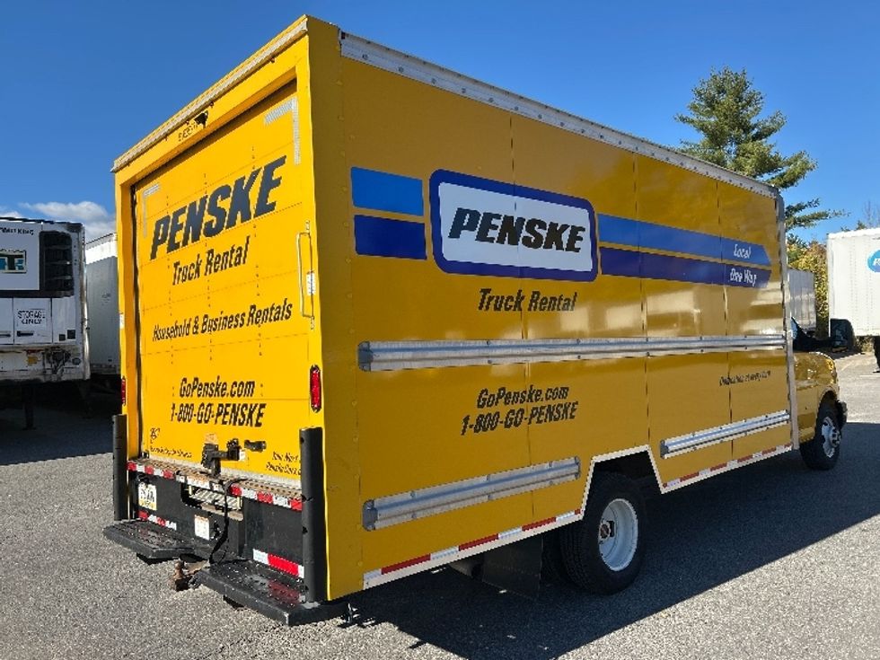 Light Duty Box Truck-Light and Medium Duty Trucks-GMC-2022-Savana G33903-Londonderry-NH-103,969\n\t\tmiles-$ 26,250 - Image 12