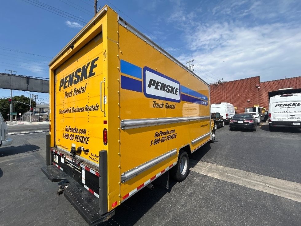 Light Duty Box Truck-Light and Medium Duty Trucks-GMC-2022-Savana G33903-Los Angeles-CA-75,065\n\t\tmiles-$ 32,000 - Image 13