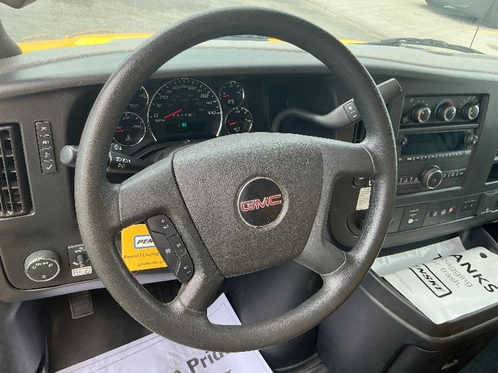 Light Duty Box Truck-Light and Medium Duty Trucks-GMC-2022-Savana G33903-Louisville-KY-104,095\n\t\tmiles-$ 29,000 - Image 14