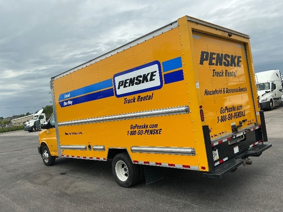Light Duty Box Truck-Light and Medium Duty Trucks-GMC-2022-Savana G33903-Louisville-KY-104,095\n\t\tmiles-$ 29,000 - Image 5
