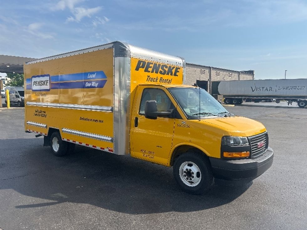 Light Duty Box Truck-Light and Medium Duty Trucks-GMC-2022-Savana G33903-Louisville-KY-77,784\n\t\tmiles-$ 28,500 - Image 1