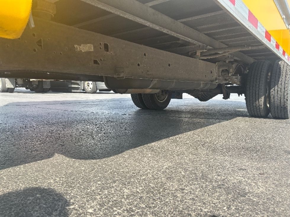 Light Duty Box Truck-Light and Medium Duty Trucks-GMC-2022-Savana G33903-Louisville-KY-77,784\n\t\tmiles-$ 28,500 - Image 5