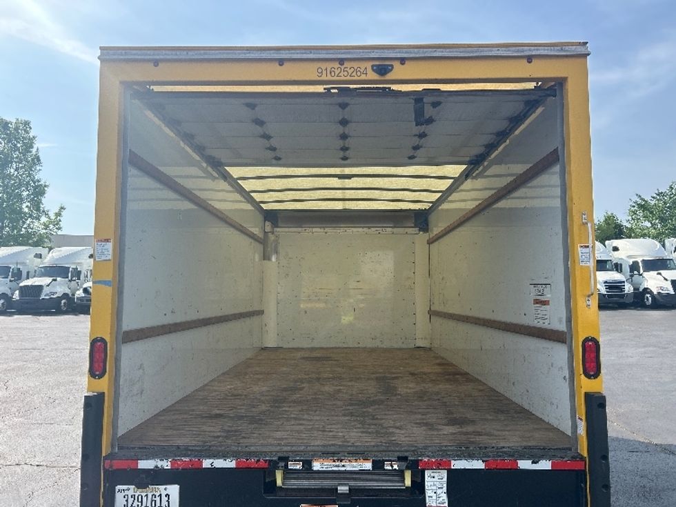 Light Duty Box Truck-Light and Medium Duty Trucks-GMC-2022-Savana G33903-Louisville-KY-77,784\n\t\tmiles-$ 28,500 - Image 8