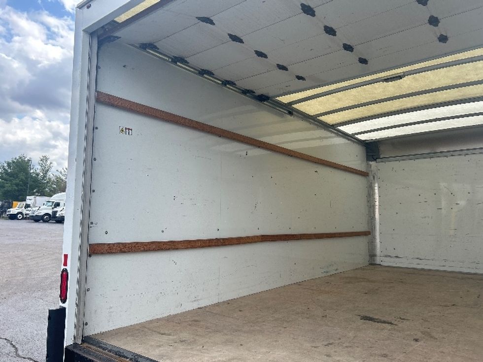 Light Duty Box Truck-Light and Medium Duty Trucks-GMC-2022-Savana G33903-Louisville-KY-98,231\n\t\tmiles-$ 31,000 - Image 11